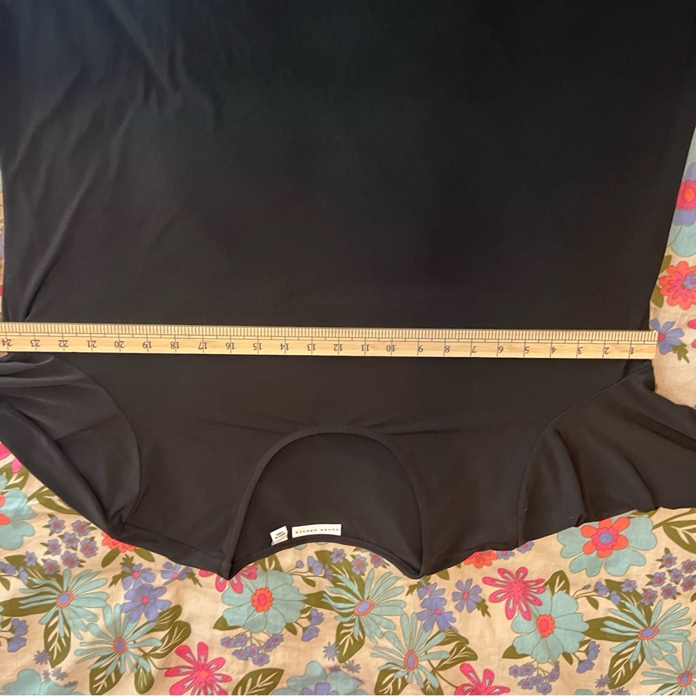Susan Graver QVC 2 pc trumpet skirt and grommet sleeve top black jersey flowing - Picture 7 of 16